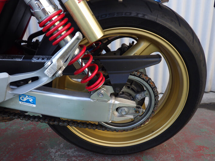 CB400SF