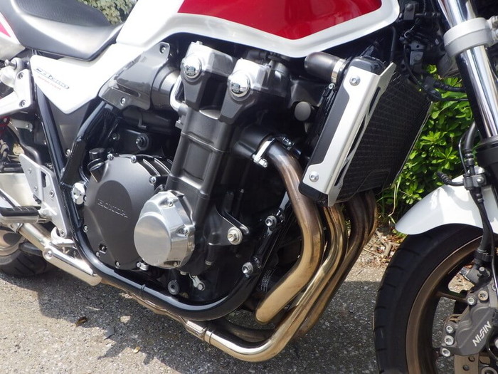 CB1300SF