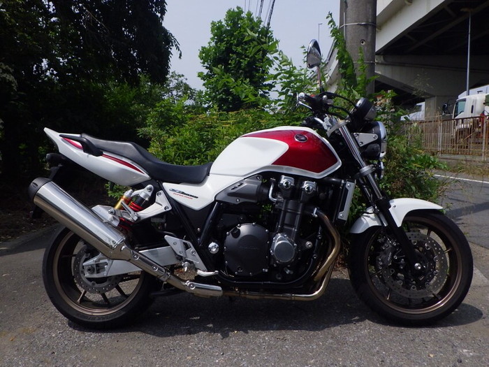CB1300SF