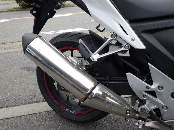 CB400F