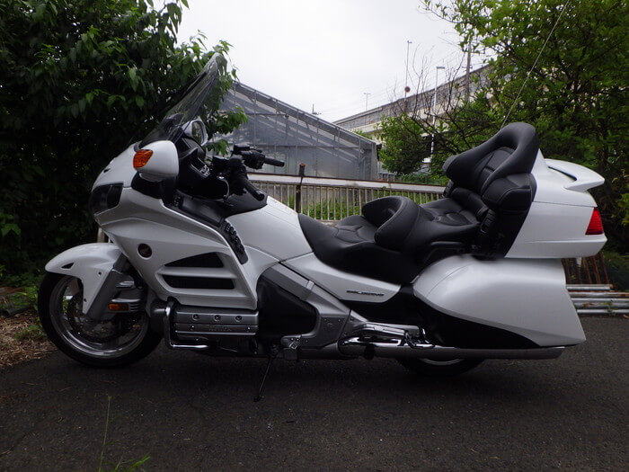 GL1800