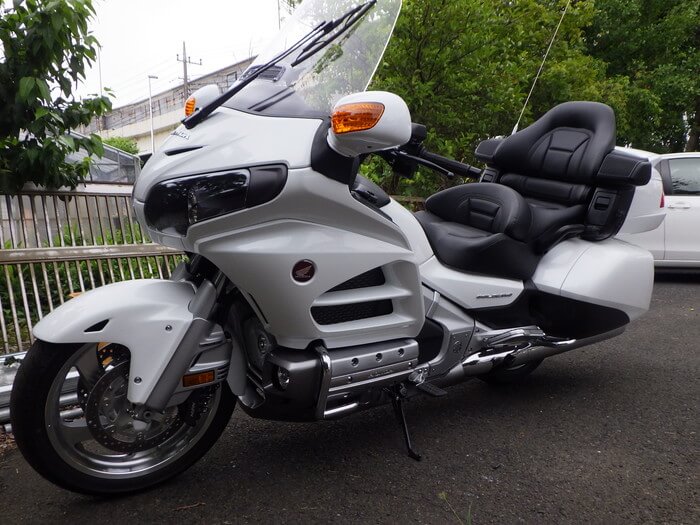 GL1800