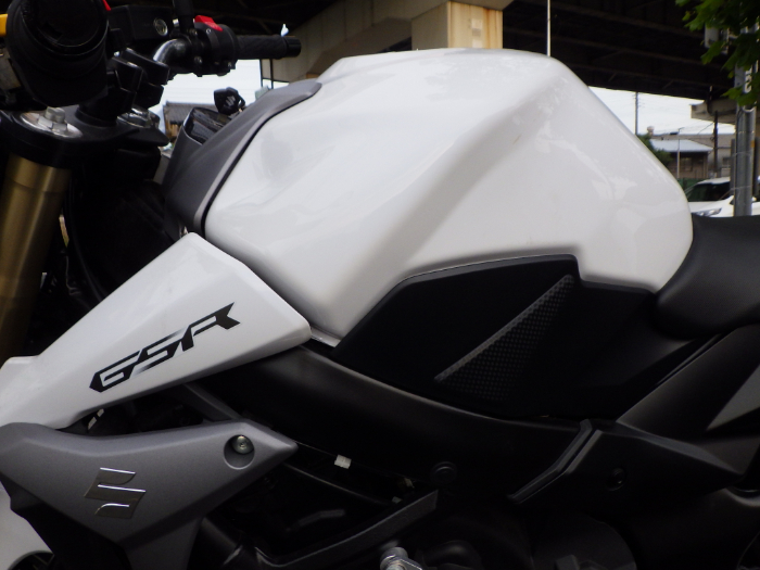 GSR750