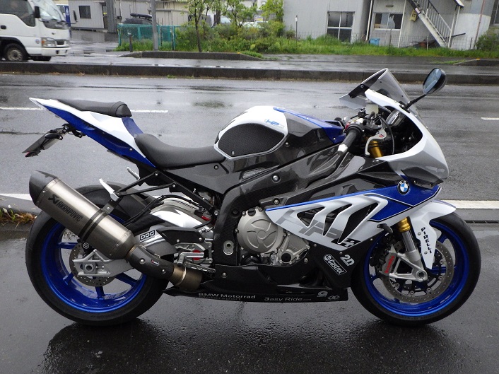 bmw_hp4_0d01