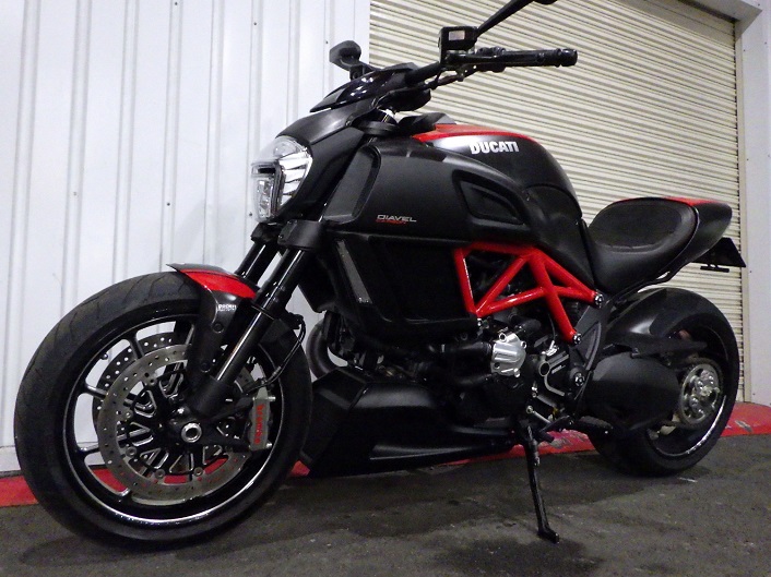 ducati_diavel_carbon_2015 買取査定事例