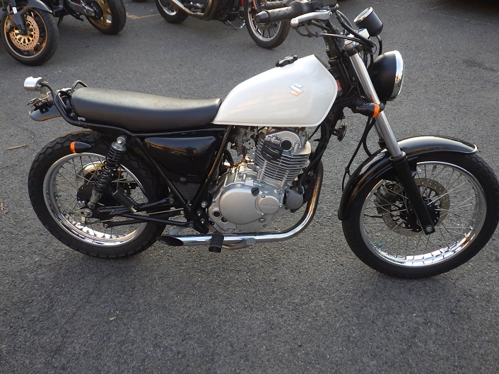 グラストラッカー NJ4BA
