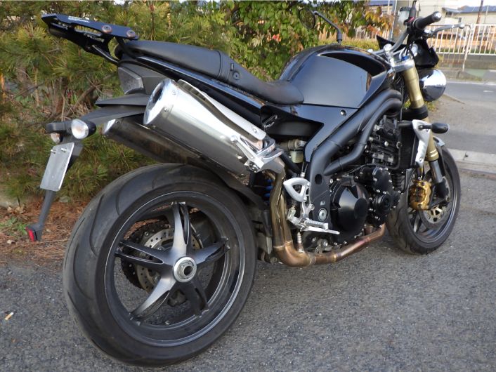 speedtriple_te585_右バック