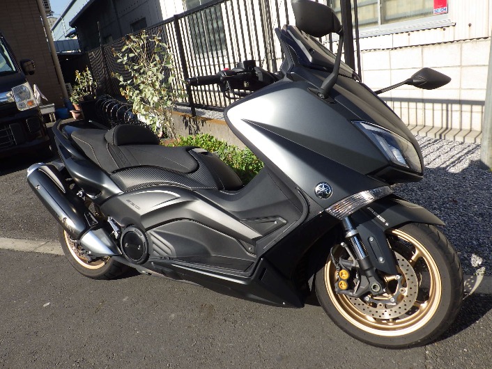T-maX530_sj12j_ironmax_右フロント