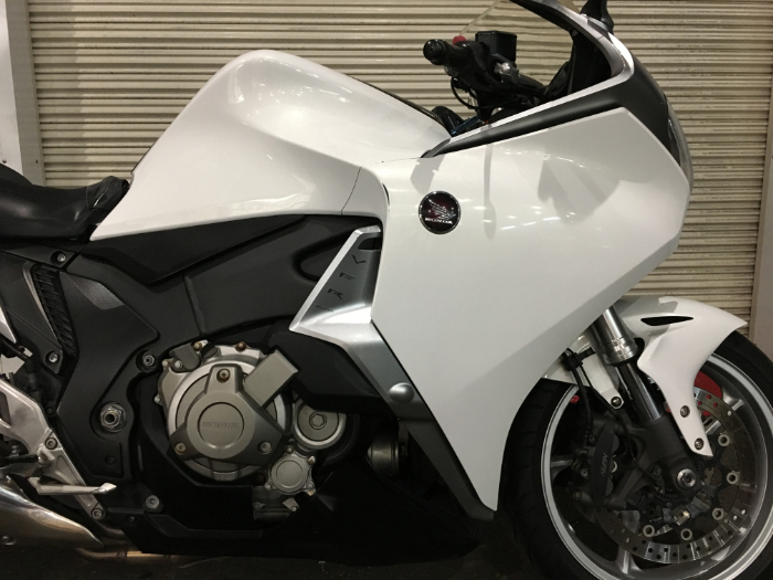 VFR1200F