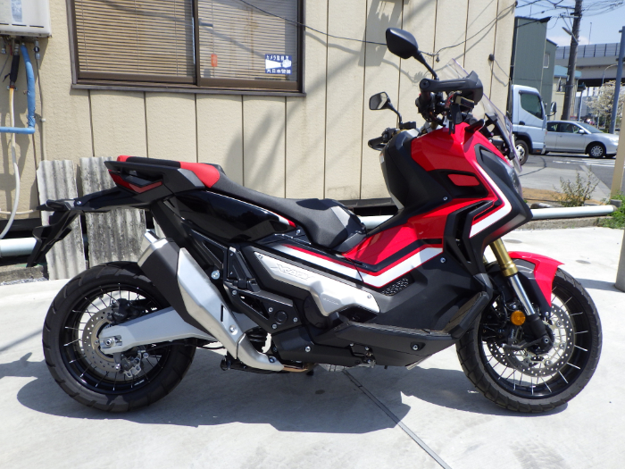 X-ADV750