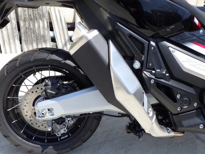 X-ADV750