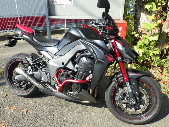 Z1000