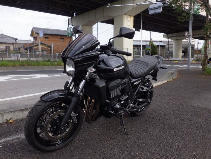 zrx1200d_black_limited_2