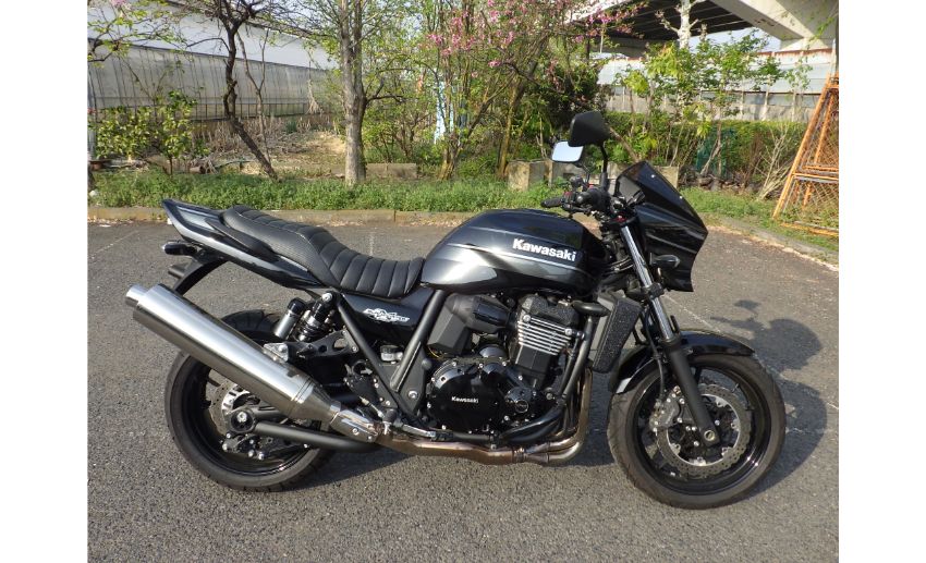 zrx1200d_black_limited_top