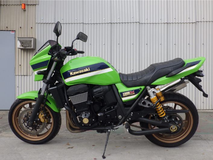 ZRX1200D(ZRX1200 DAEG) カワサキ正規取扱店特別仕様車
